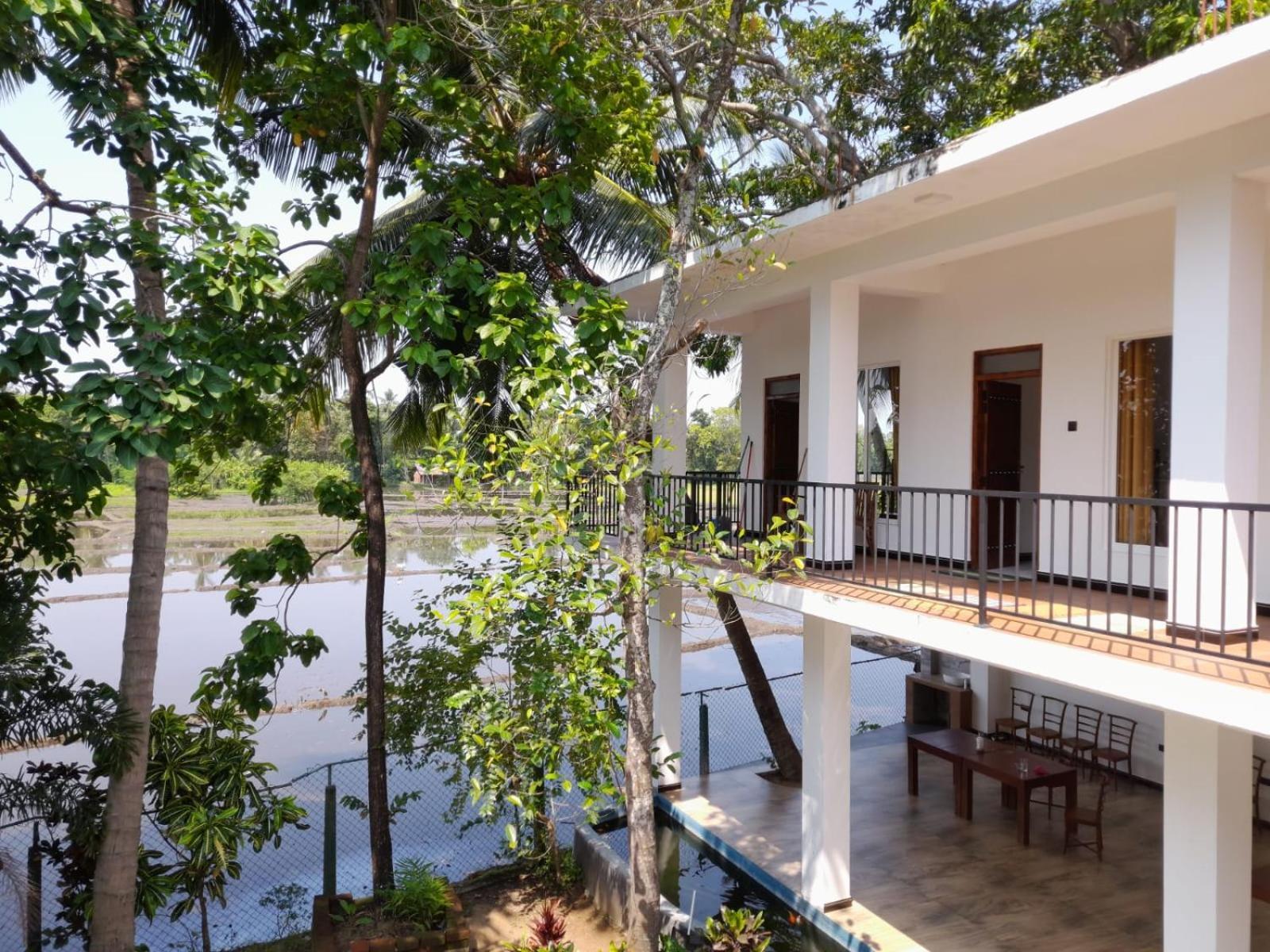 Man Guest Polonnaruwa Hotell Exteriör bild